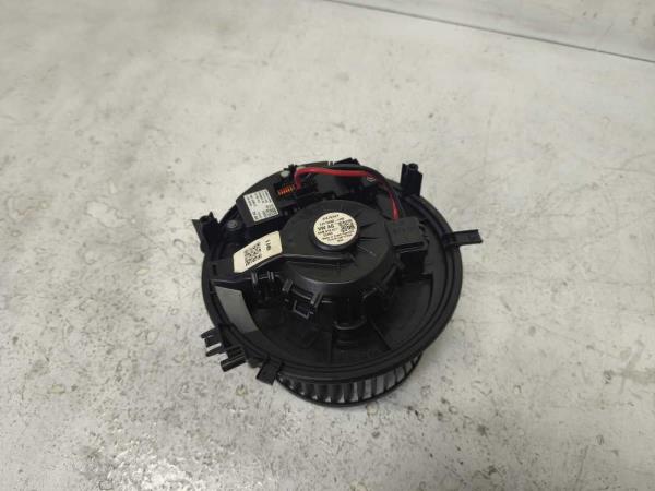 VENTILATEUR DE CHAUFFAGE VW/SKODA/MAN - Vue 1
